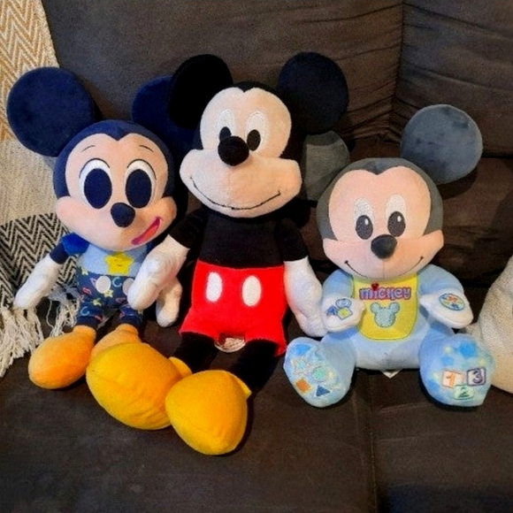 Disney baby Mickey Mouse stuffed animals lot - Picture 1 of 1